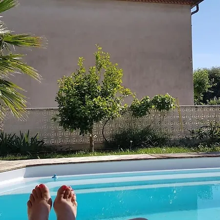 Vue Sur Jardin Avec Piscine 펜션